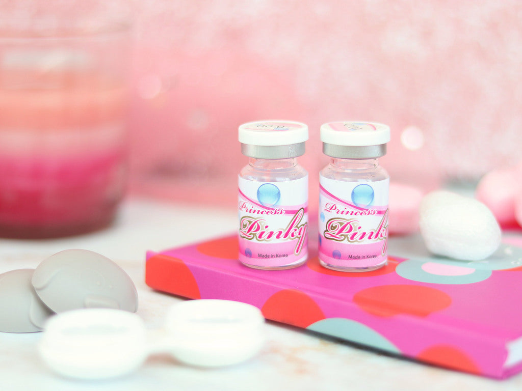 What to do if your colored contacts are torn while you are wearing them? — Here’s your solution