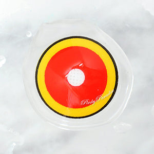 Cosplay de la princesa Pinky con ojos de llama 