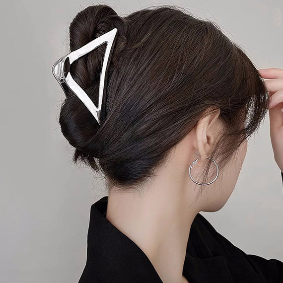 Clean Girl Claw Clip