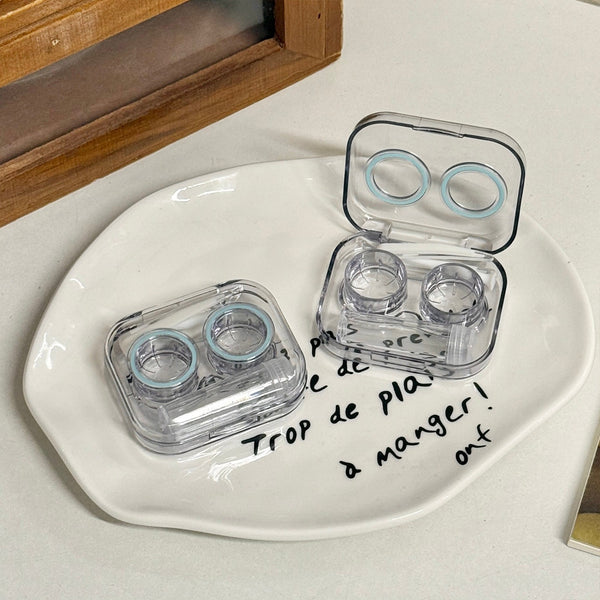 travel-friendly lens case