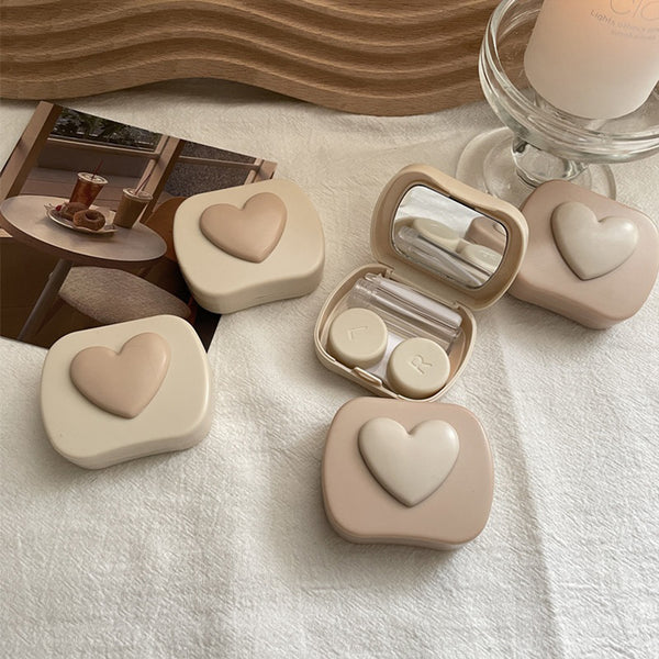 clean girl aesthetic contact lens case