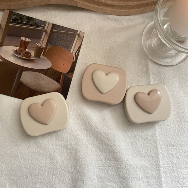 nude colored contact lens case