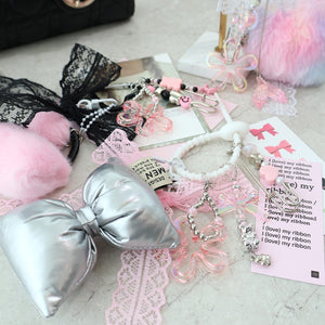 Trendy charm keyholders 