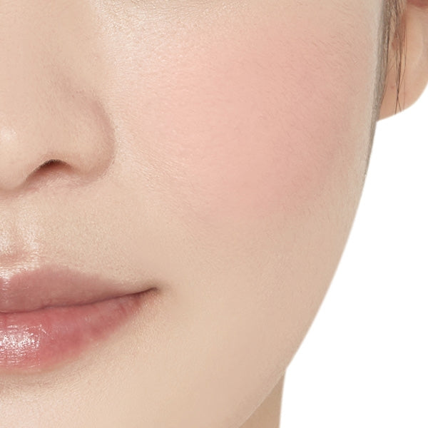 Etude House Lovely Cookie Blusher Apricot Peach Mouse on Cheek