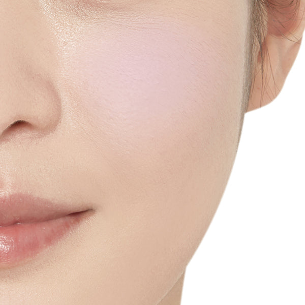 Etude House Lovely Cookie Blusher Lavender Lemon Macaron on Cheek