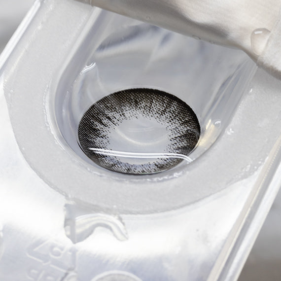 black eye contacts cute