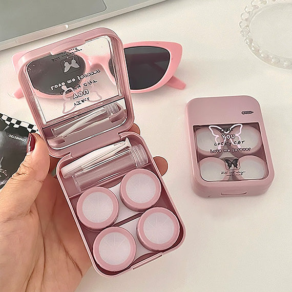 Complete travel lens with aesthetic Y2K design