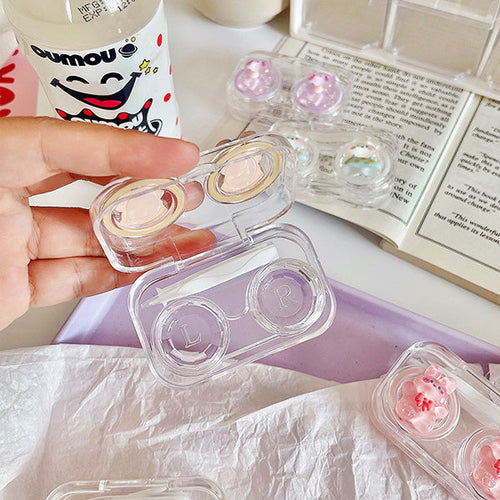 White bunny travel lens case. 