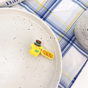 Sanrio Munchies Resin Hair Clip in Pompompurin Peanut design