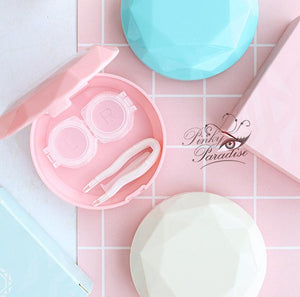 Proste etui na soczewki podróżne do kieszeni