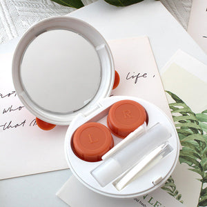 What's inside Eyekan Animal Travel Lens Case in Monkey design