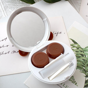 What's inside  Eyekan Animal Travel Lens Case in Bear design