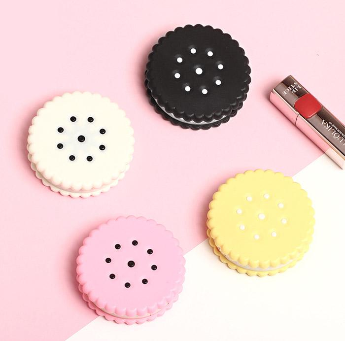 Etui podróżne na soczewki Cookies