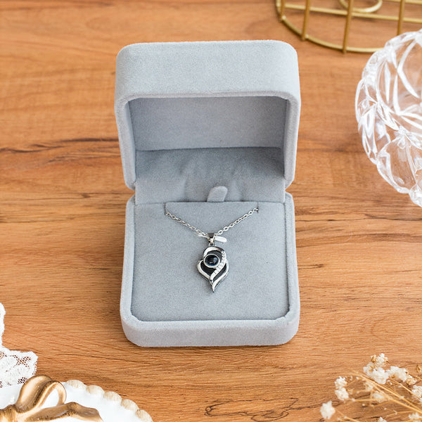 I Love You In 100 Languages Projection Necklace (Silver)