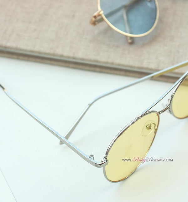 Retro Tinted Aviator Sunglasses